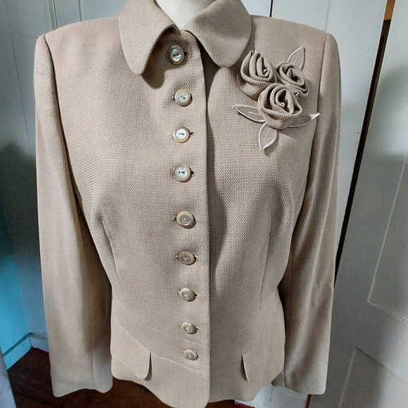 Escada fitted blazer - Picture 2 of 9